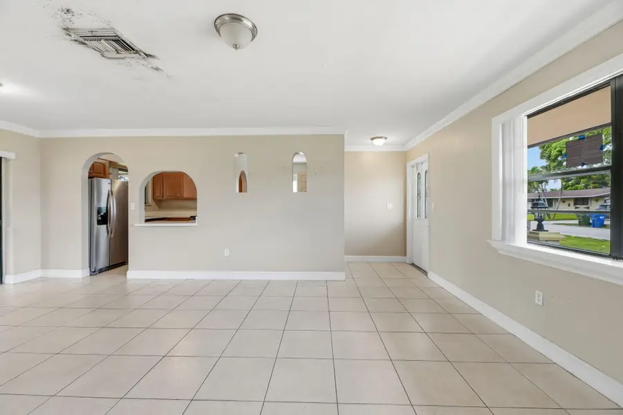 7670 NW 11th Court, Pembroke Pines, FL 33024 - #3