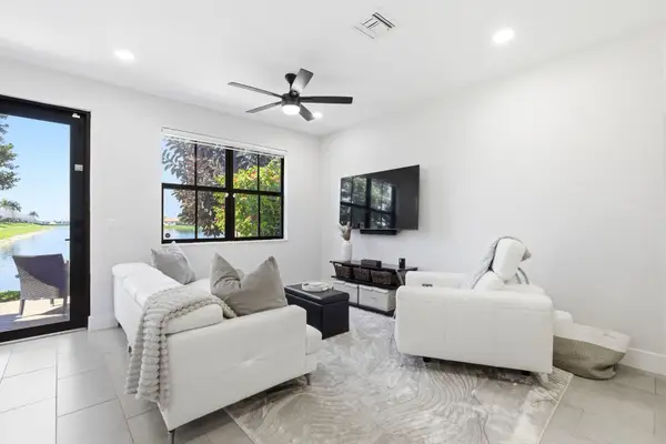 8403 Lakeview Trail, Parkland, FL 33076