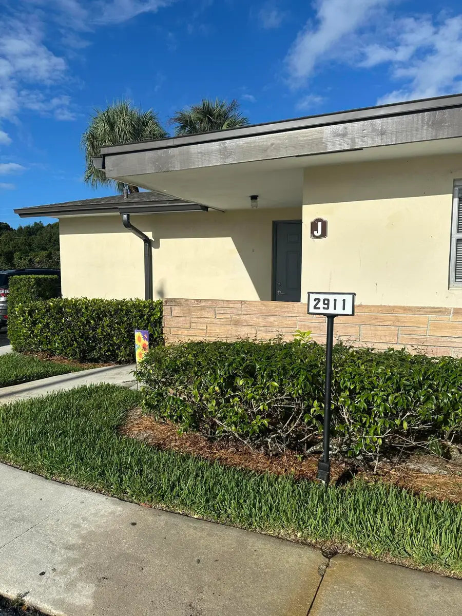 2911 W Ashley Dr Drive W #J, West Palm Beach, FL 33415 - #2