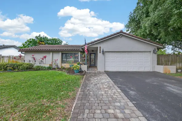 9696 NW 28th Place, Coral Springs, FL 33065