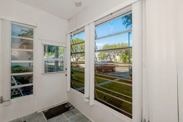 4770 NW 21st Street #105, Lauderhill, FL 33313