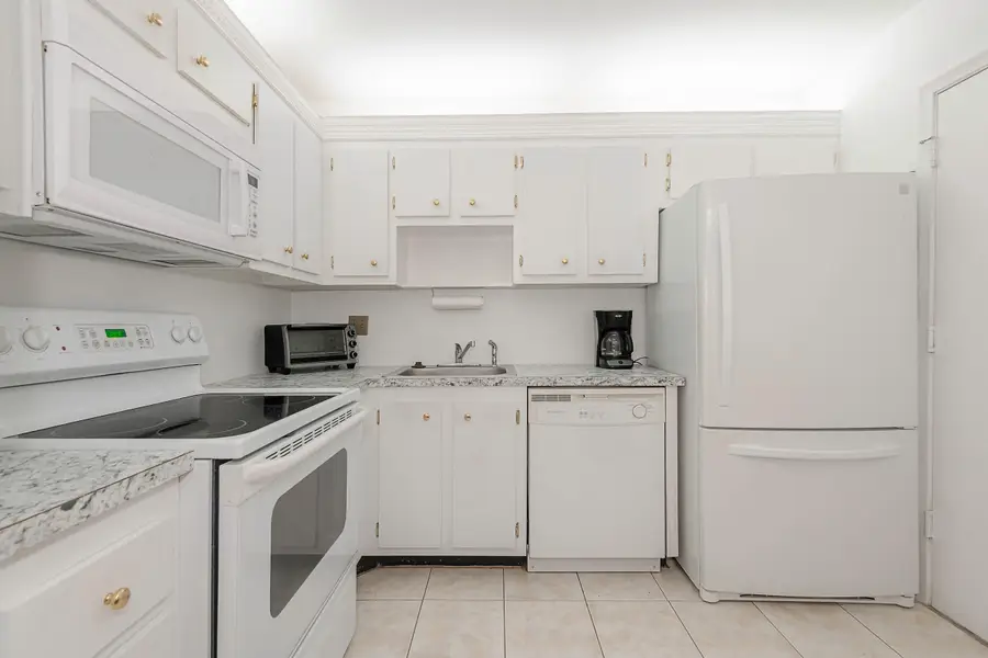 4770 NW 21st Street #105, Lauderhill, FL 33313 - #3