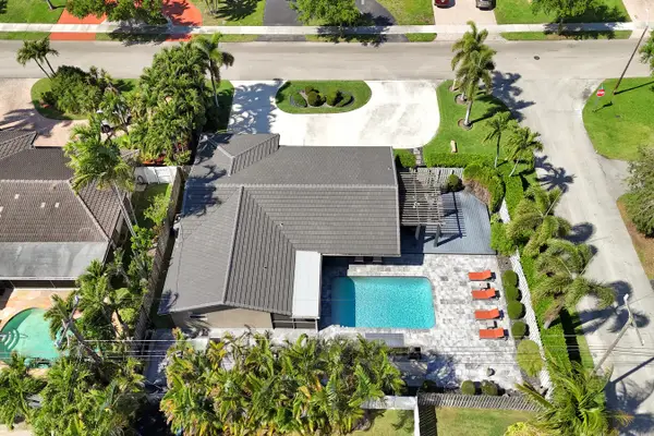 2750 NE 45th Street, Lighthouse Point, FL 33064