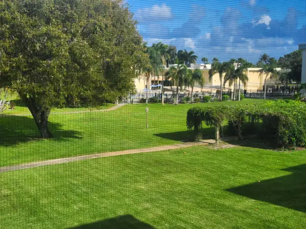 2600 NE 1st Lane #311, Boynton Beach, FL 33435