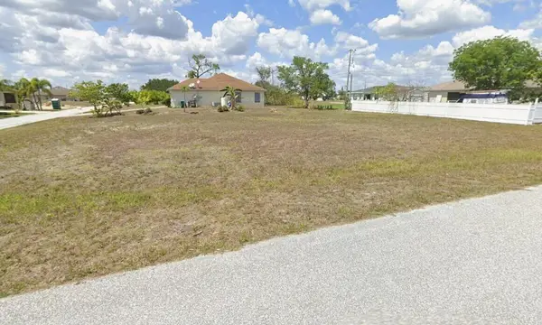 2003 NE 7th Avenue E, Cape Coral, FL 33909