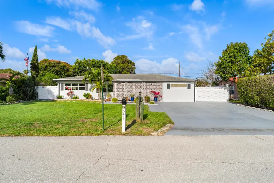 6411 Lake Clarke Drive, Lake Clarke Shores, FL 33406 - #2