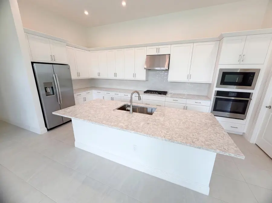 2744 SE Ashfield Drive, Port Saint Lucie, FL 34984 - #2