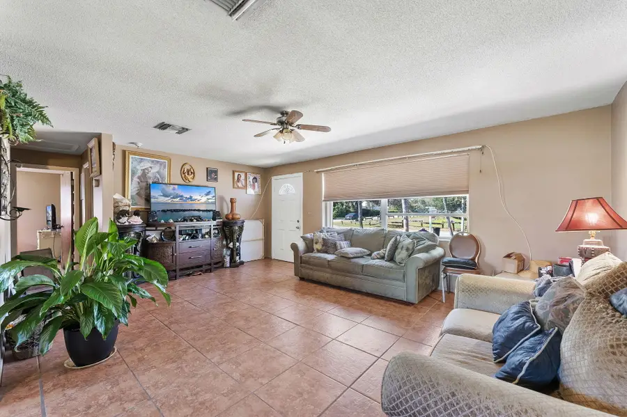 3177 SE Golden Gate Avenue, Stuart, FL 34997 - #3