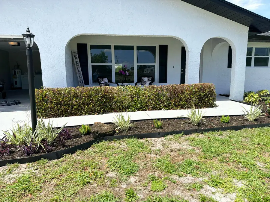 2538 SE Price Court, Port Saint Lucie, FL 34984 - #2