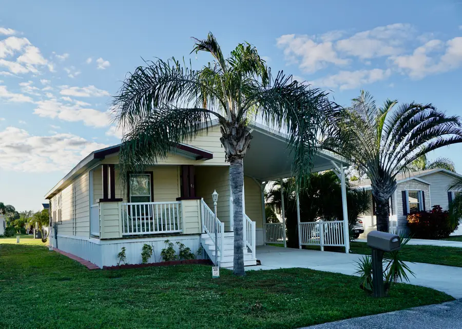 41 Montilla Way, Port Saint Lucie, FL 34952 - #2