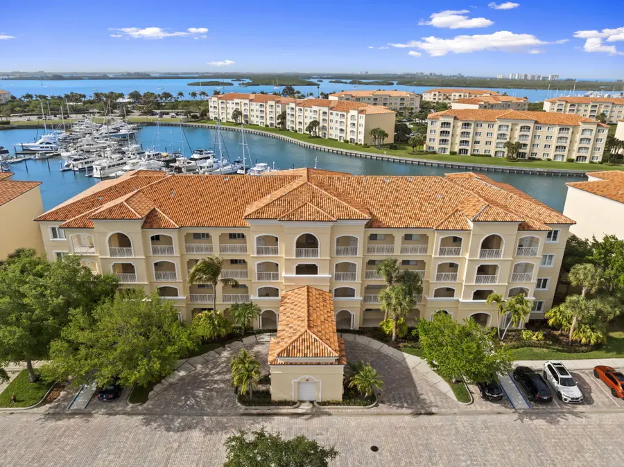 16 W Harbour Isle Dr W #303, Fort Pierce, FL 34949 - #2