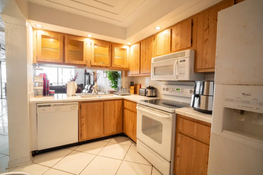 112 Lake Emerald Drive #203, Oakland Park, FL 33309 - #2