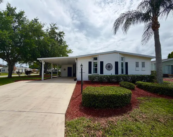 3717 Fetterbush Court, Port St Lucie, FL 34952