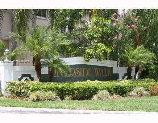 9711 NW 2nd Street, Coral Springs, FL 33071