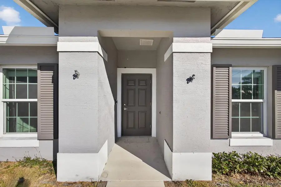 2501 SE Mariposa Avenue, Port Saint Lucie, FL 34952 - #3