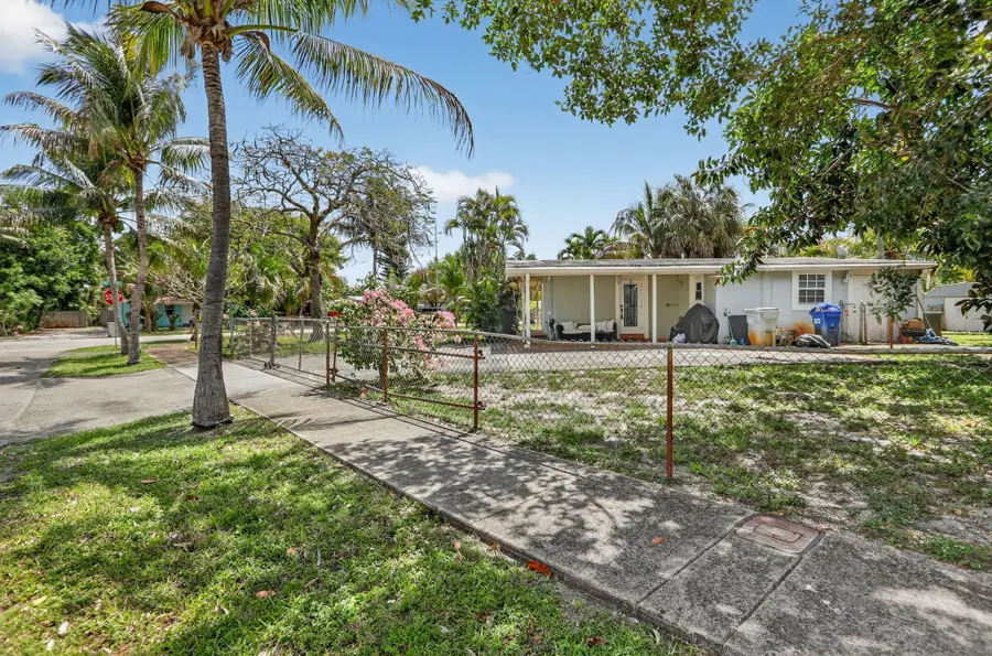 5265 NE 15th Avenue, Pompano Beach, FL 33064 - #2