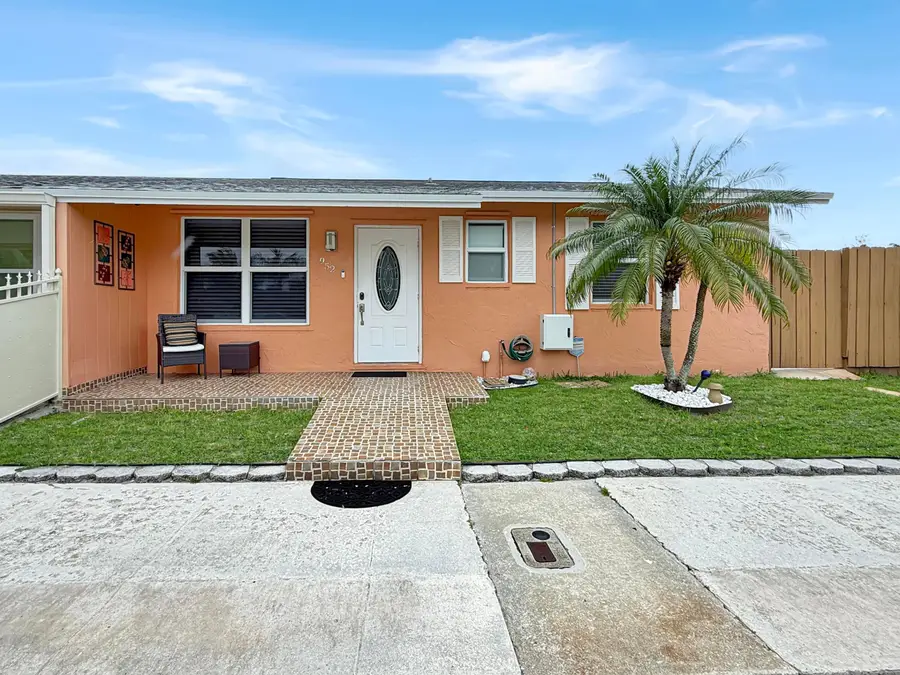 952 Sumter Rd Road E, West Palm Beach, FL 33415 - #3