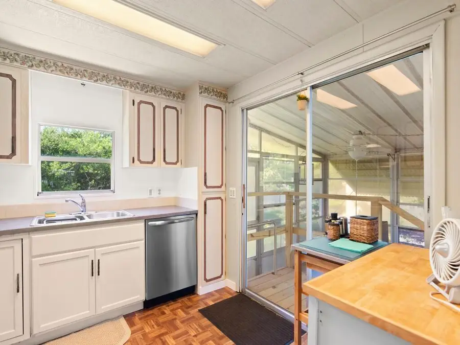 521 NE Sapphire Way, Jensen Beach, FL 34957 - #3