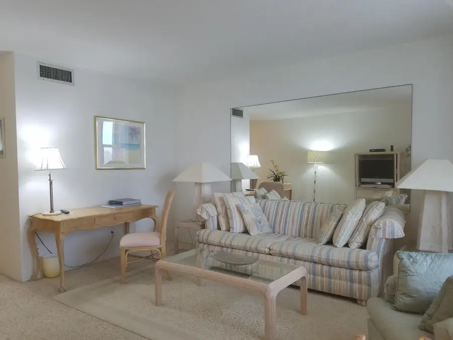 2565 S Ocean Boulevard #2230, Palm Beach, FL 33480 - #3