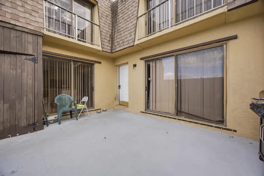 4102 Waterview Circle, Palm Springs, FL 33461 - #3