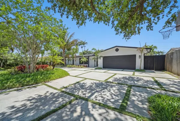 5121 NE 17th Terrace, Fort Lauderdale, FL 33334