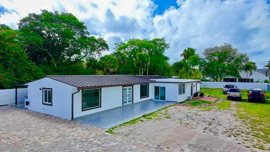 696 Arlington Drive, West Palm Beach, FL 33415 - #1