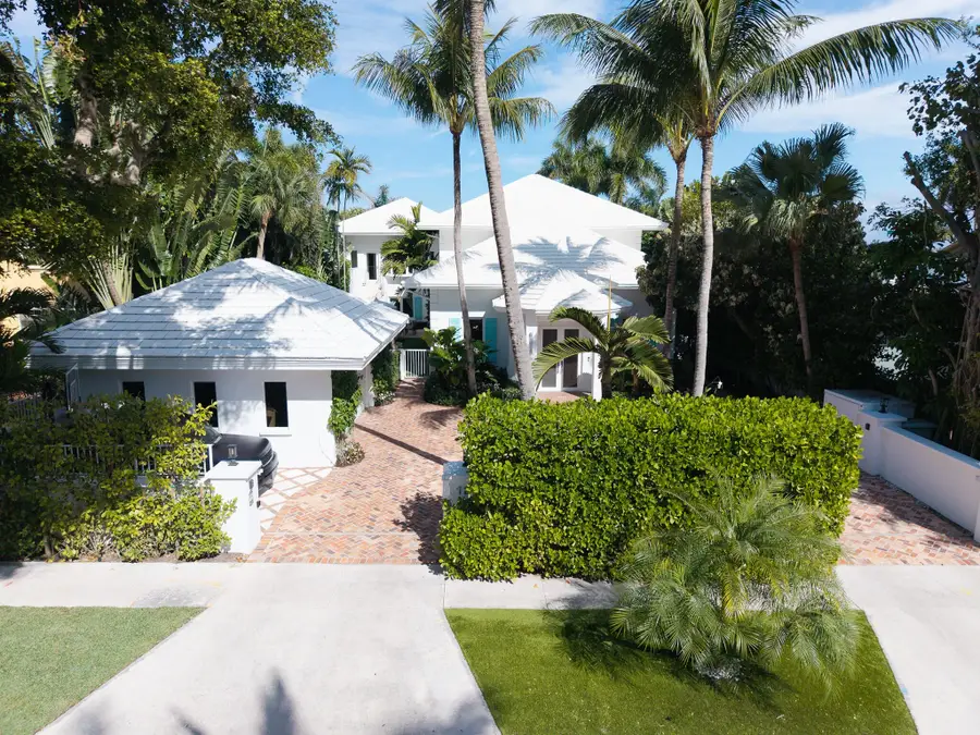 121 Seville Road, West Palm Beach, FL 33405 - #2