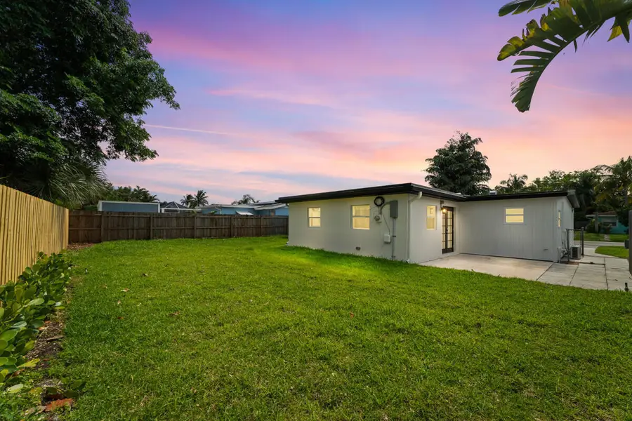 3797 Bahama Road, Palm Beach Gardens, FL 33410 - #2