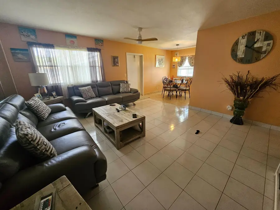 365 Brittany Avenue, Delray Beach, FL 33446 - #2