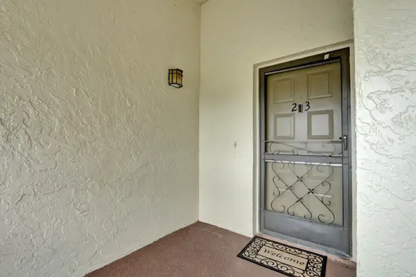 12910 Briarlake Circle #203, Palm Beach Gardens, FL 33418