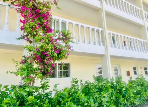 60 Venetian Drive #105n, Delray Beach, FL 33483