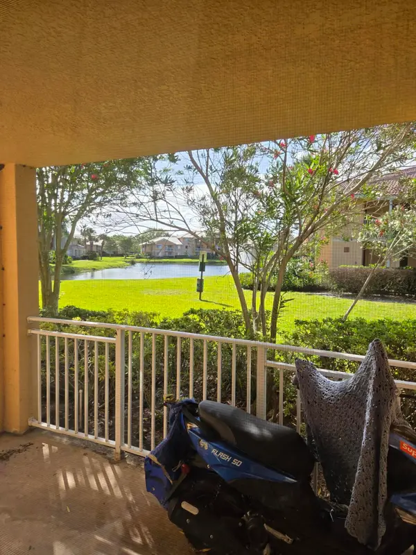 131 SW Palm Drive #108, Port St Lucie, FL 34986