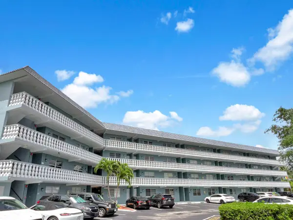 801 NE 18th Court #208, Fort Lauderdale, FL 33305