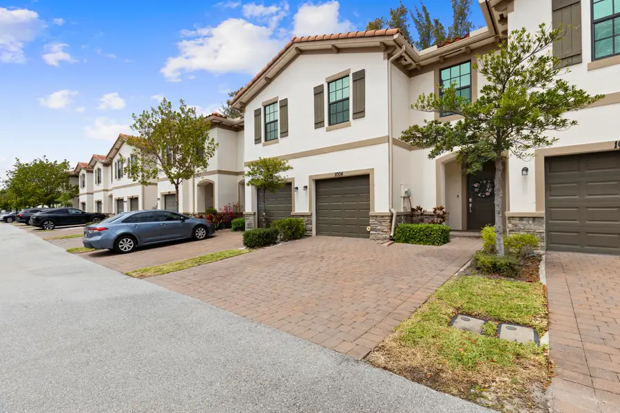 1004 Sweet Briar Lane, Riviera Beach, FL 33410 - #2