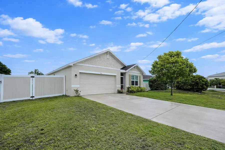 1040 SW Canary Terrace, Port Saint Lucie, FL 34953 - #2