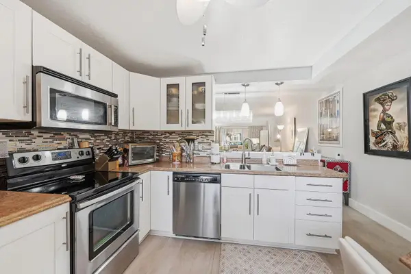 2301 Lucaya Lane #M2, Coconut Creek, FL 33066