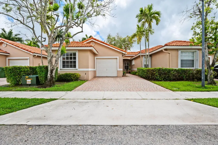 13050 NW 5th Street, Pembroke Pines, FL 33028 - #2