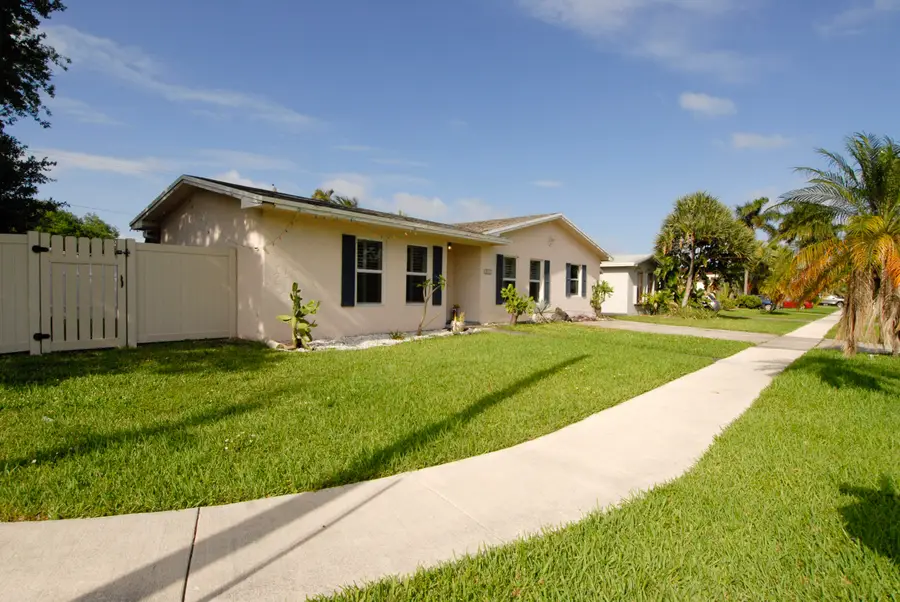 205 SE 4th Terrace #1-2, Dania Beach, FL 33004 - #2