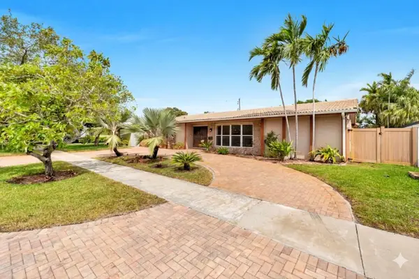 1915 NE 208th Terrace, Miami, FL 33179