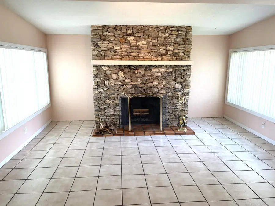 8881 NW 11th Street, Pembroke Pines, FL 33024 - #2