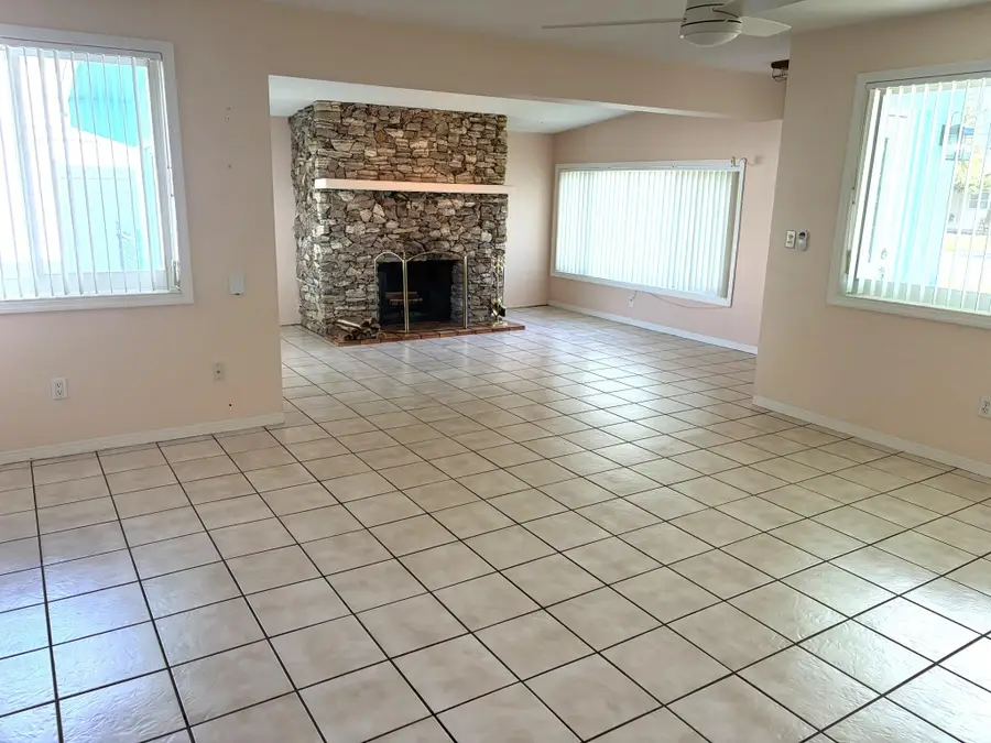 8881 NW 11th Street, Pembroke Pines, FL 33024 - #3