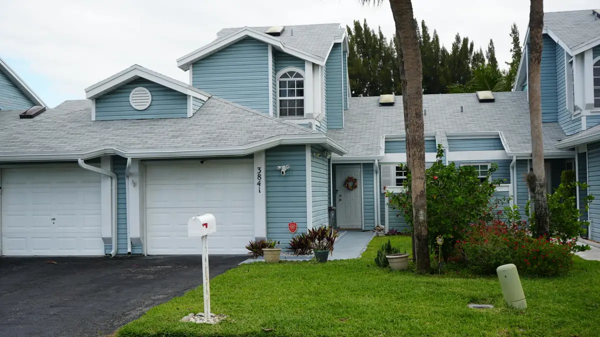 3841 Island Club Circle E, Lake Worth, FL 33462 - #1