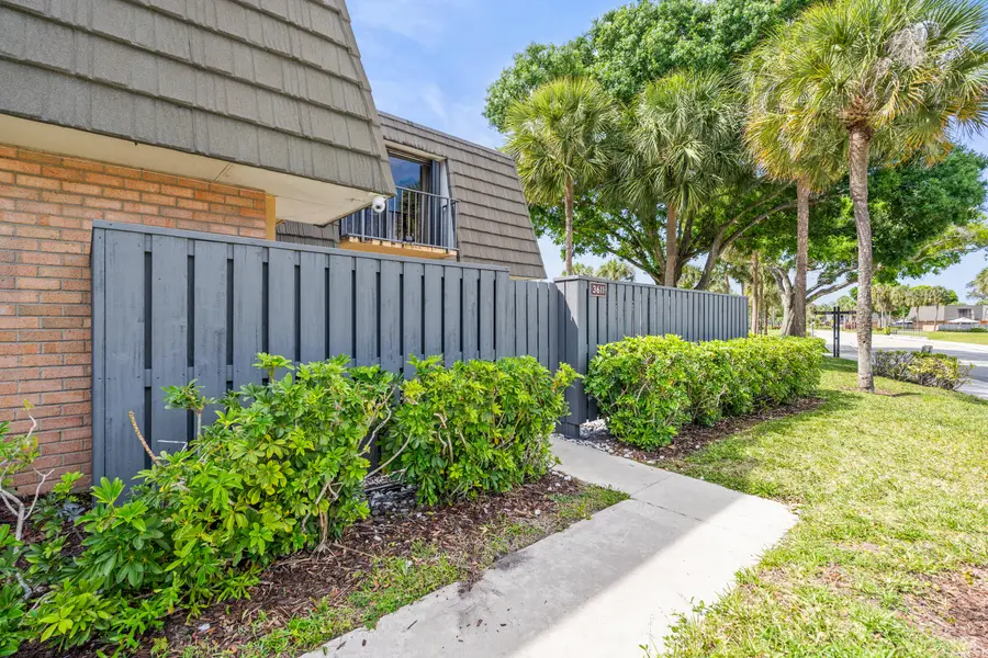 3611 36th Way, West Palm Beach, FL 33407 - #3