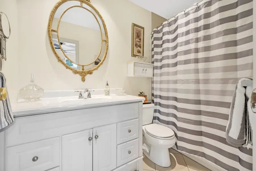 4805 NW 35th Street #412, Lauderdale Lakes, FL 33319 - #3