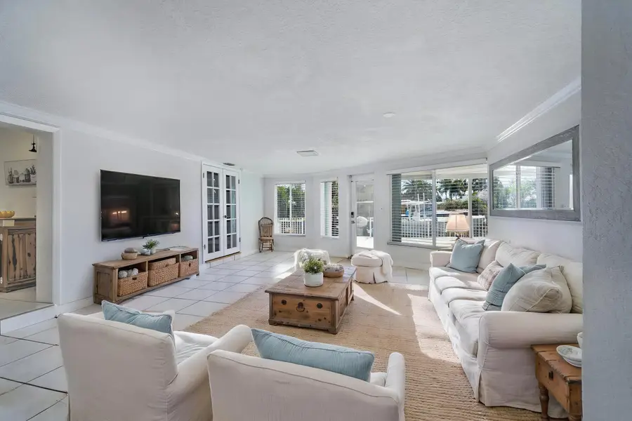 270 SE 3rd Avenue, Pompano Beach, FL 33060 - #2