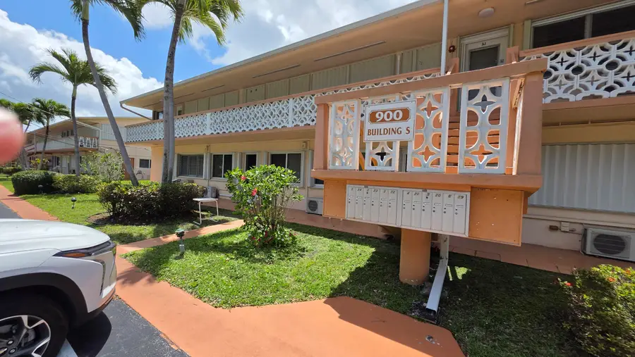 900 SW 10th Terrace #2s, Hallandale Beach, FL 33009 - #3