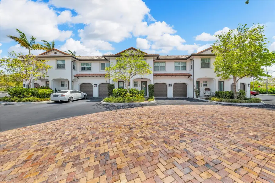 1327 SE 3rd Avenue, Fort Lauderdale, FL 33316 - #2