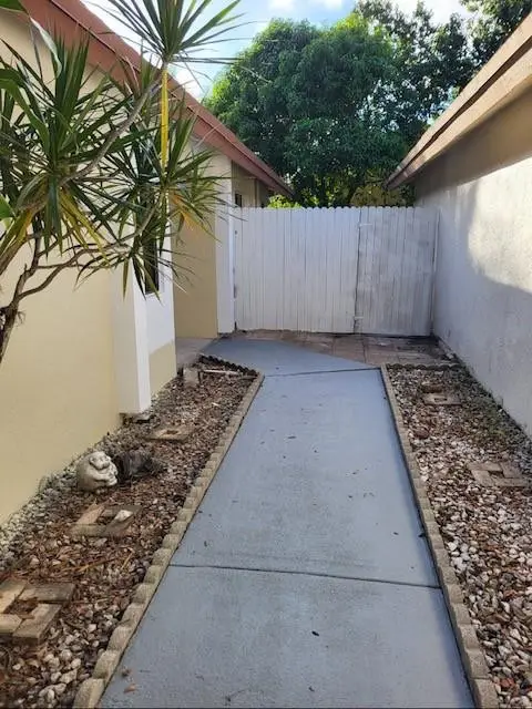 307 Bishop Road, North Lauderdale, FL 33068 - #2