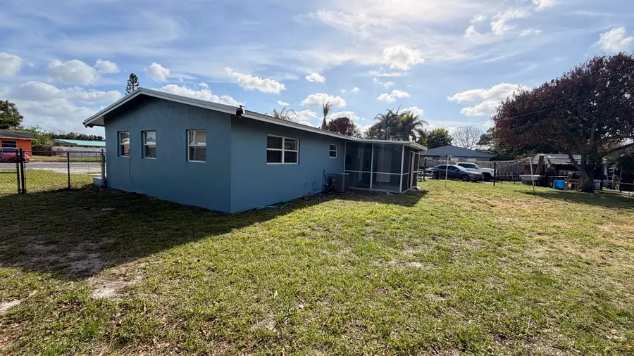 928 Fra Mar Place #2, Fort Pierce, FL 34982 - #3
