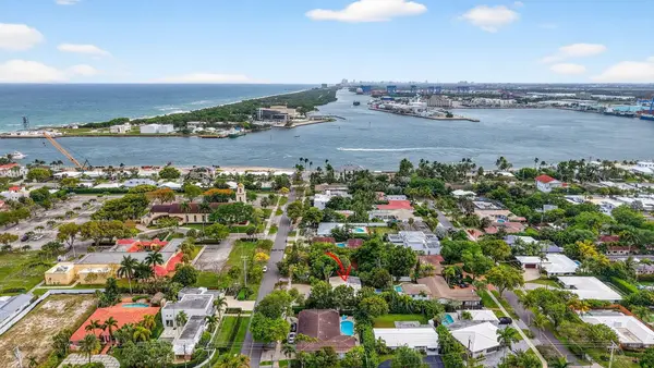 1935 SE 25th Avenue, Fort Lauderdale, FL 33316